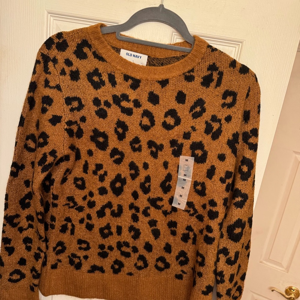 Old Navy Women's Leopard Print Sweater - Brown - Picture 1 of 3